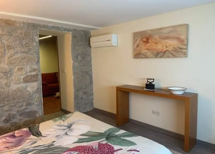 卡萨达蓬特度波尔图酒店 *