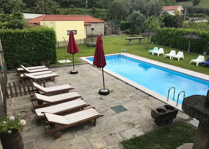 Casa Da Ponte Do Porto Farm stay Amares